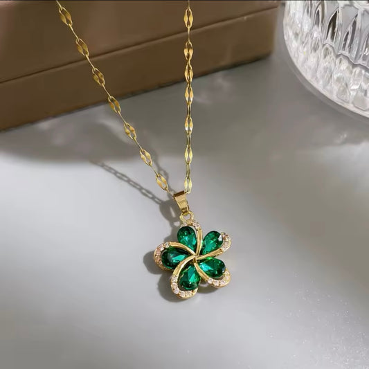 Gold And Green Five Leaf Lucky Clover Necklace