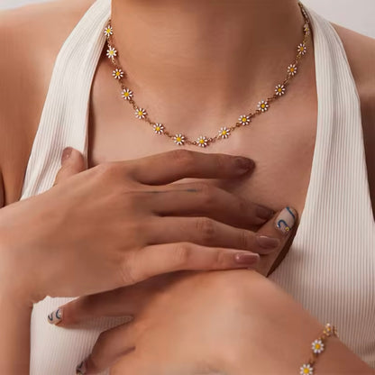 Daisy Charms Necklace And Bracelet