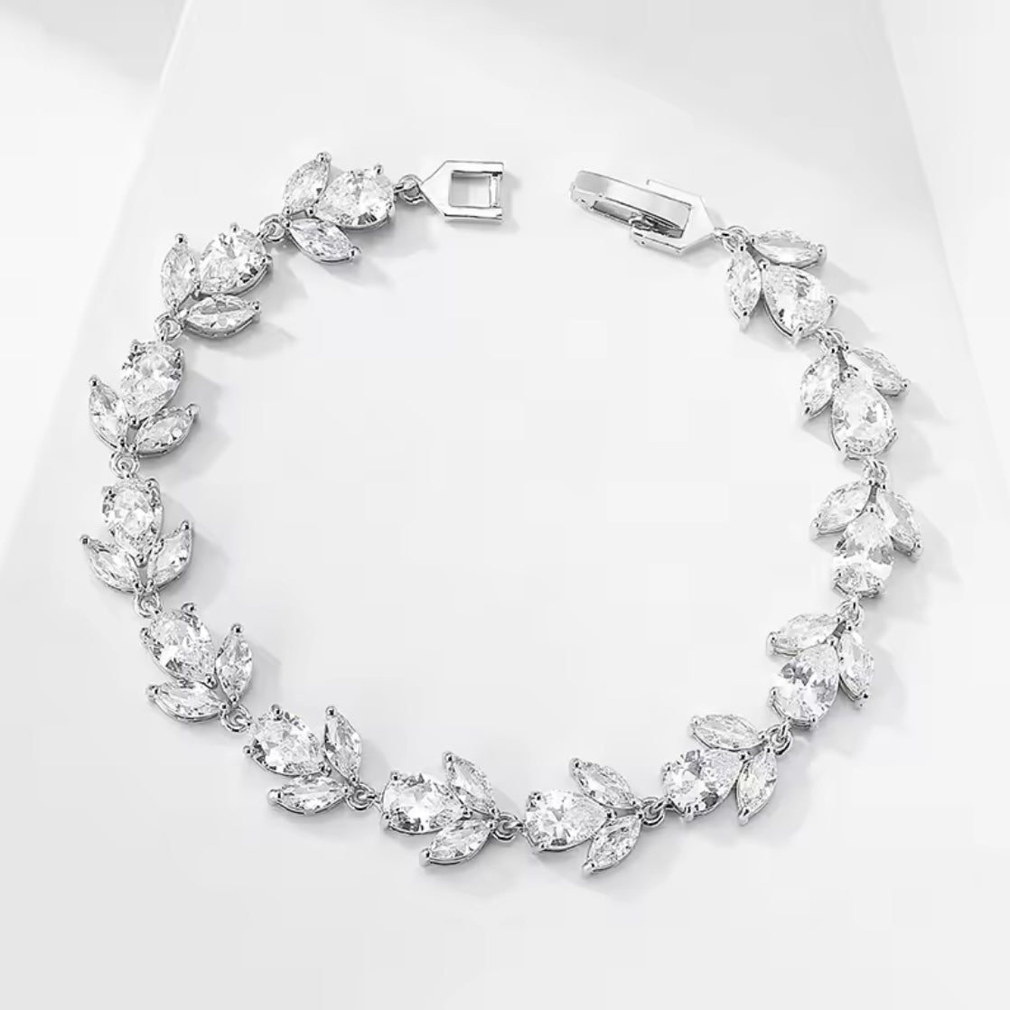 Flower Shaped Crystal Charms Bracelet